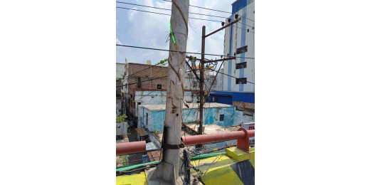 मोतीझील पुल पर खुले स्ट्रीट लाइट बॉक्स से बड़ा हादसा होने का खतरा